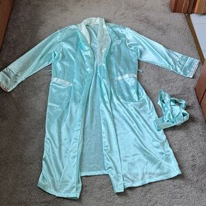 Victoria's Secret Vintage Satin Polka Dot Light Blue Robe SIZE M/L